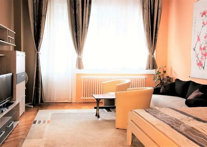 Lili\'S Home