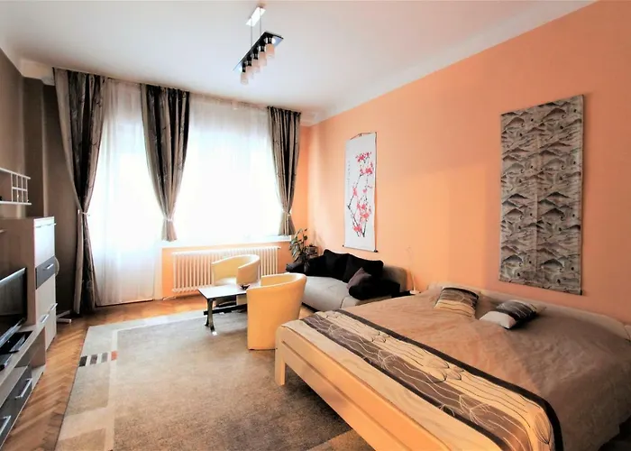 Lili\'S Home